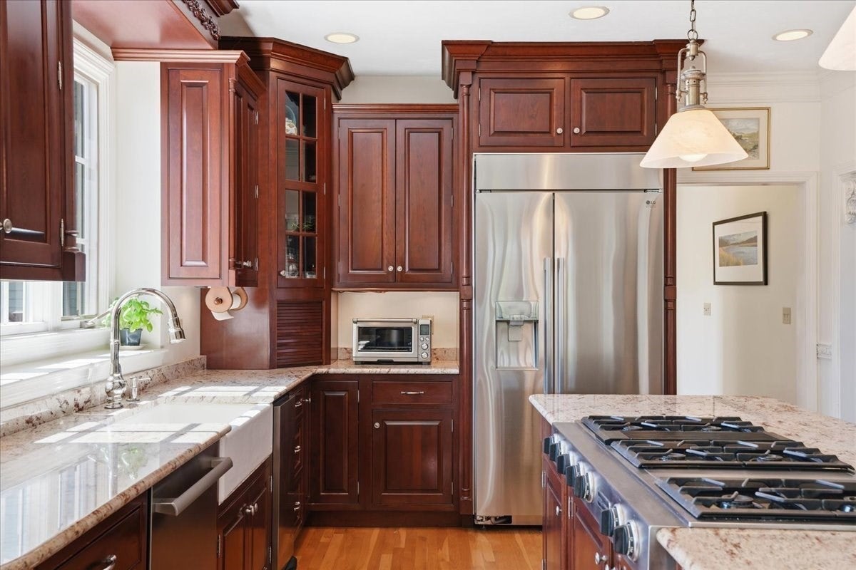 104 Pokanoket Ln, Marshfield, MA Photo #8