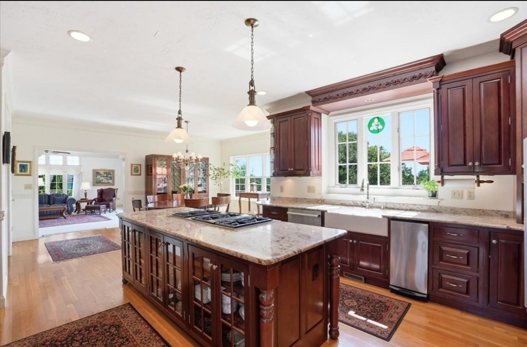 104 Pokanoket Ln, Marshfield, MA, 104 Pokanoket Ln, Marshfield, MA Photo #10