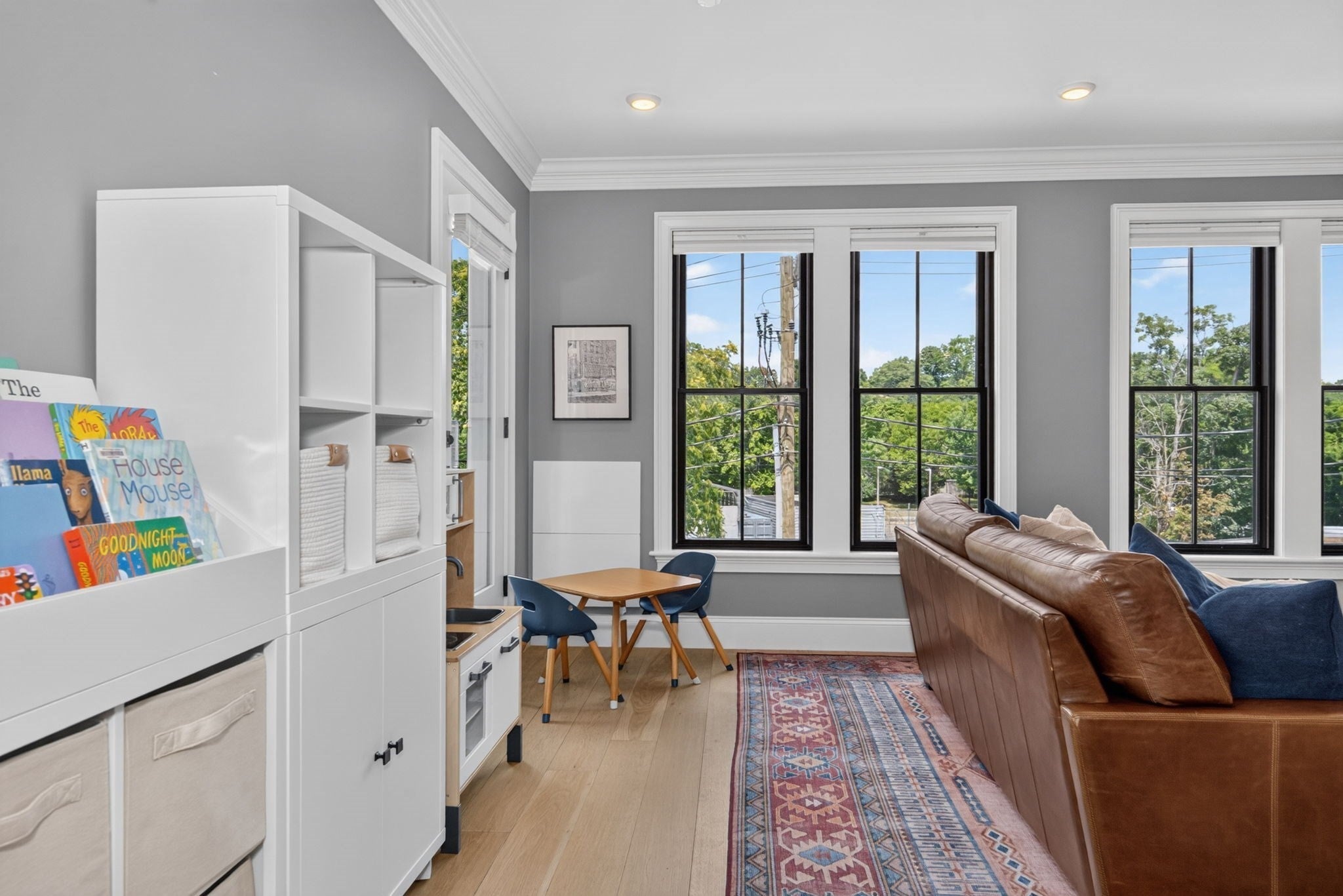 120 Brookside Ave #302, Boston, MA Photo #4