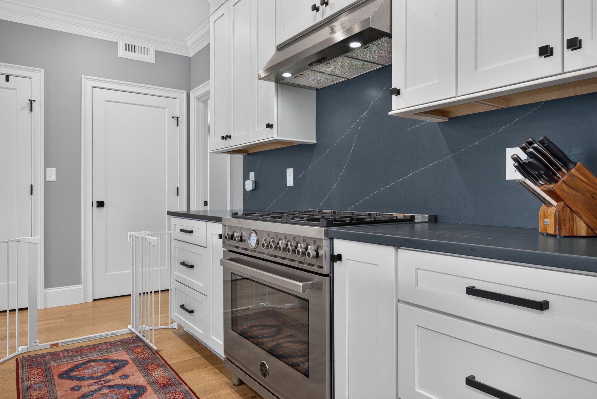 120 Brookside Ave #302, Boston, MA Photo #9