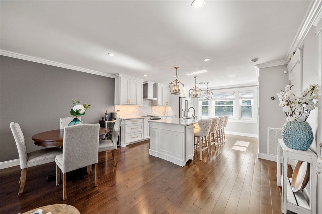 8 Sea Cliff Dr 8