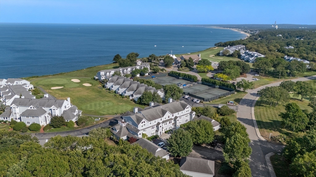 8 Sea Cliff Dr 8