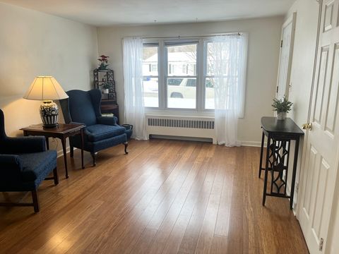 12 Marion Road 12 Bedford MA 01730