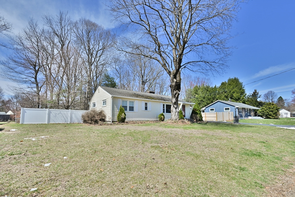 10 Fairchild Dr