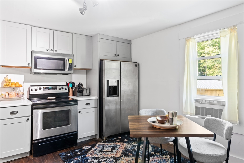 11 Mirick Rd