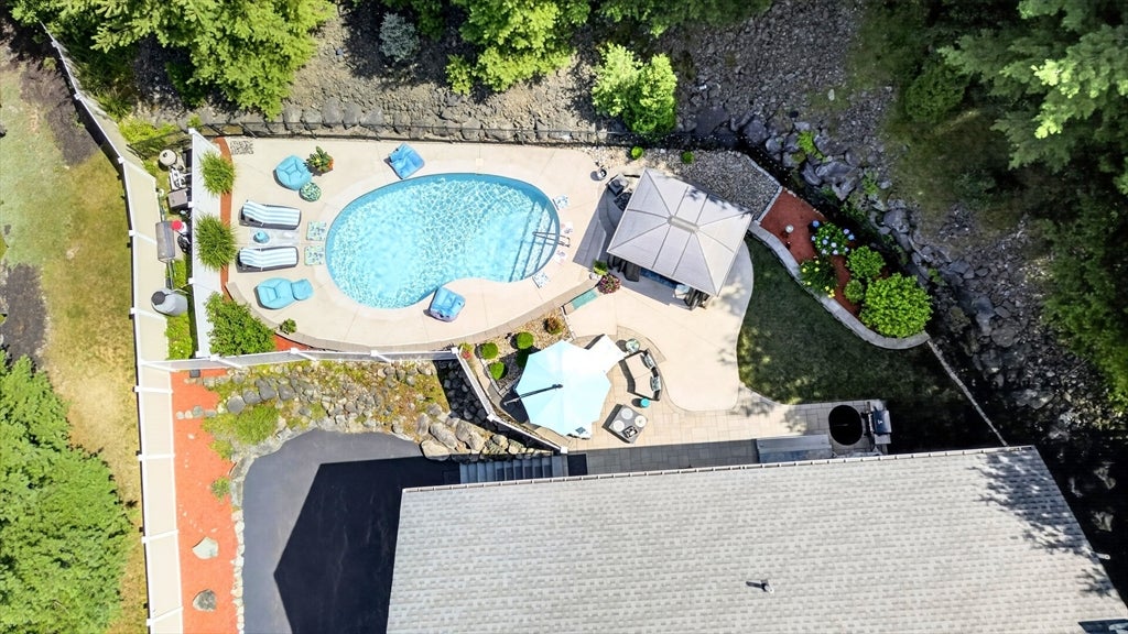 4 Waldingfield Lane, Peabody, MA, 4 Waldingfield Lane, Peabody, MA Photo #4