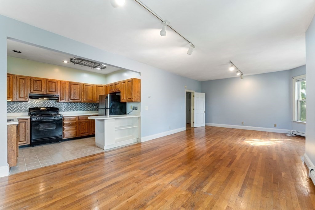 42-44 Woodlawn Street 5