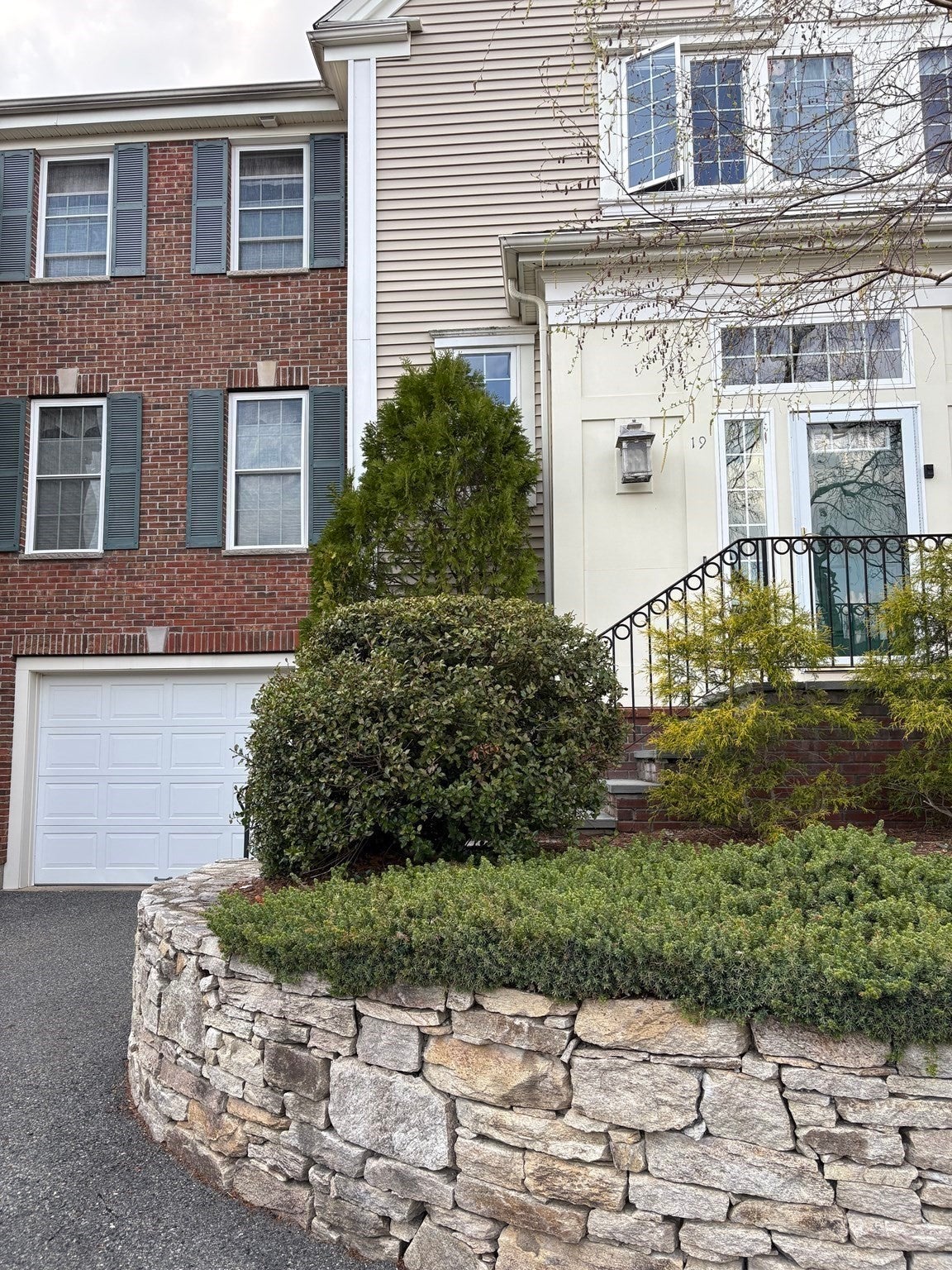 19 Imperial Ct