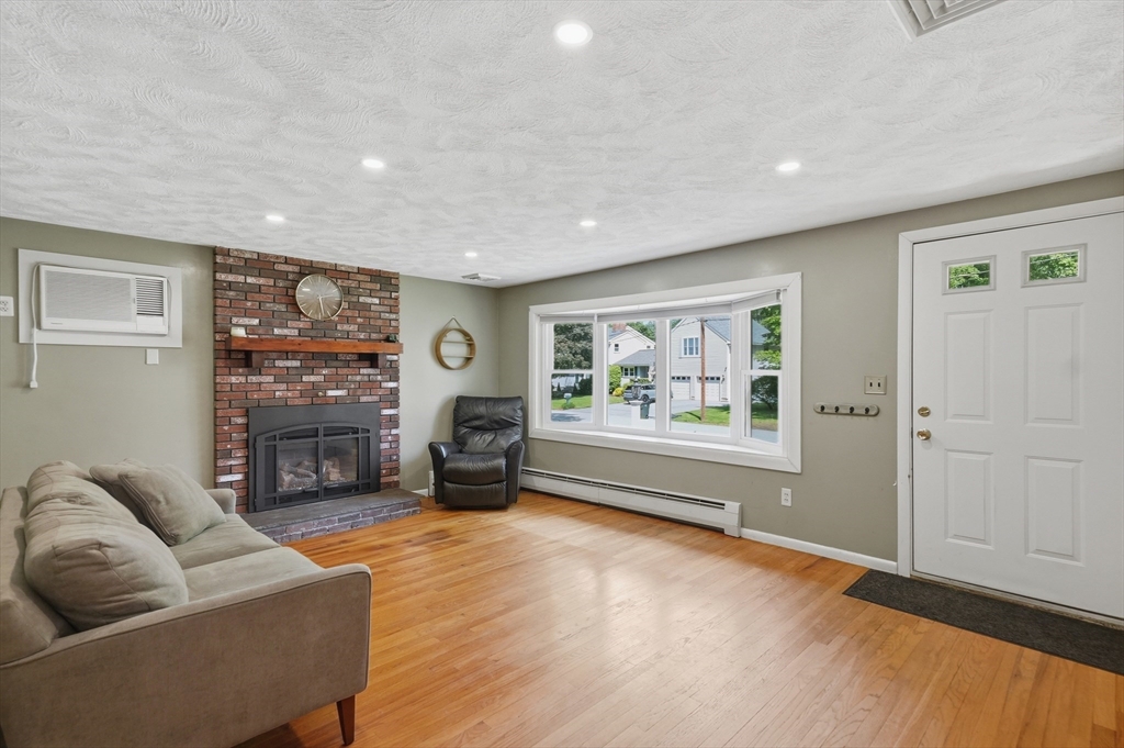 15 Kiberd Drive