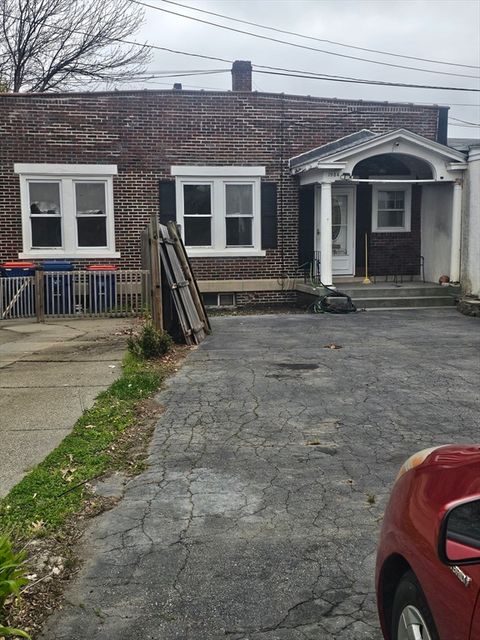 Photo of 1934 Acushnet Ave, New Bedford, MA 02745 (MLS # 73519711)