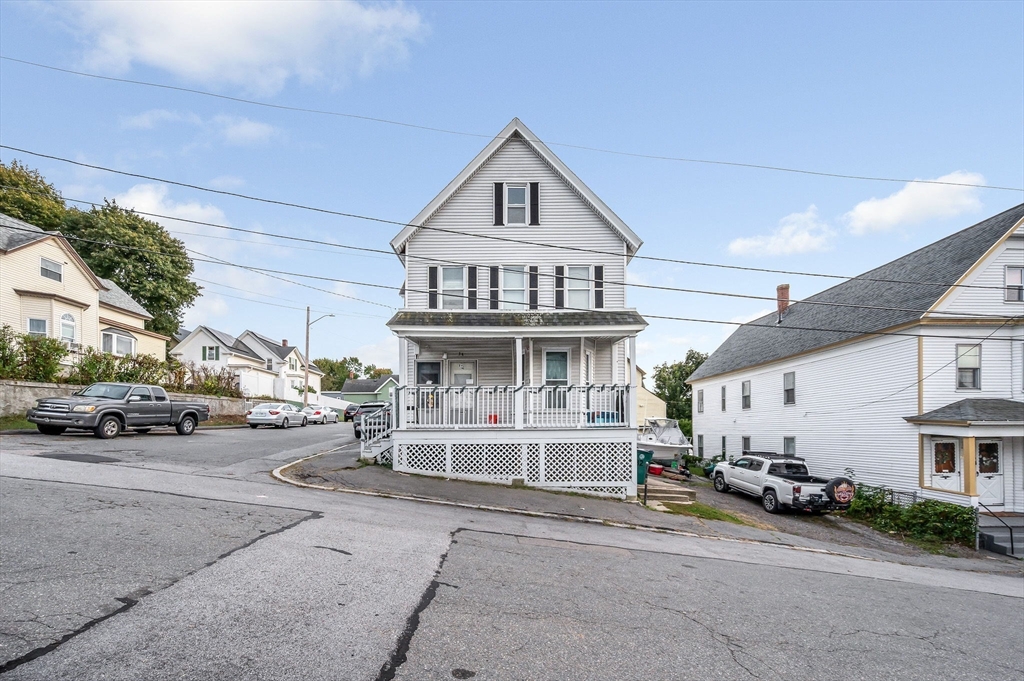 32-34 Sargent St