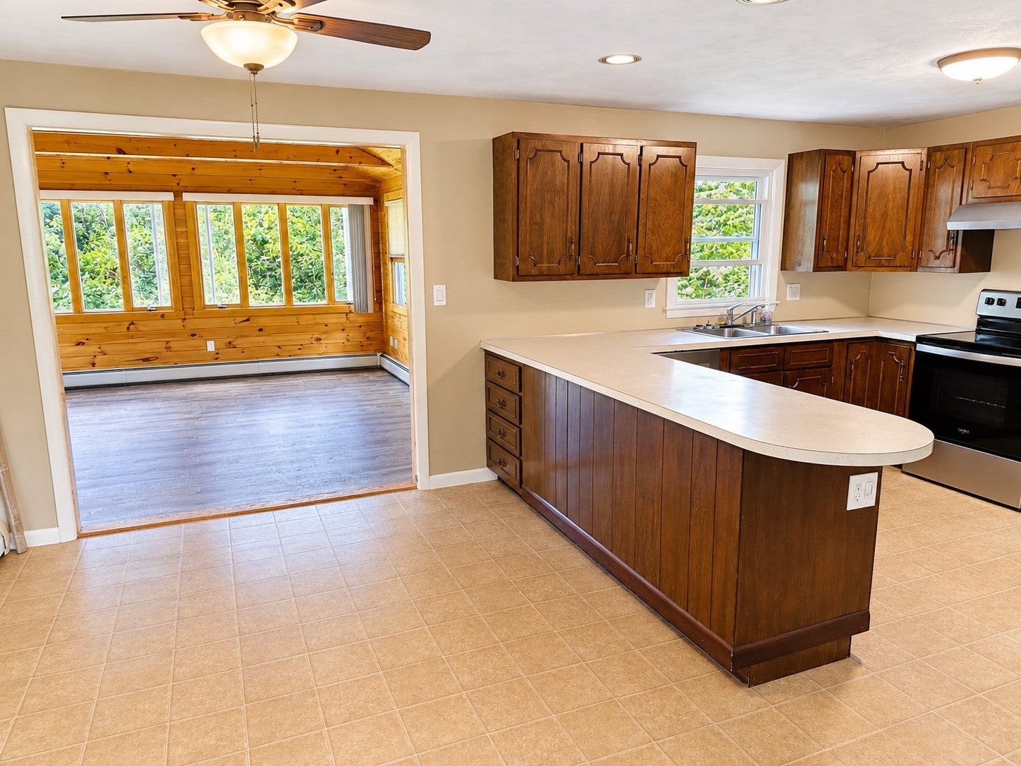 241 Princeton Rd, Sterling, MA, 241 Princeton Rd, Sterling, MA Photo #10