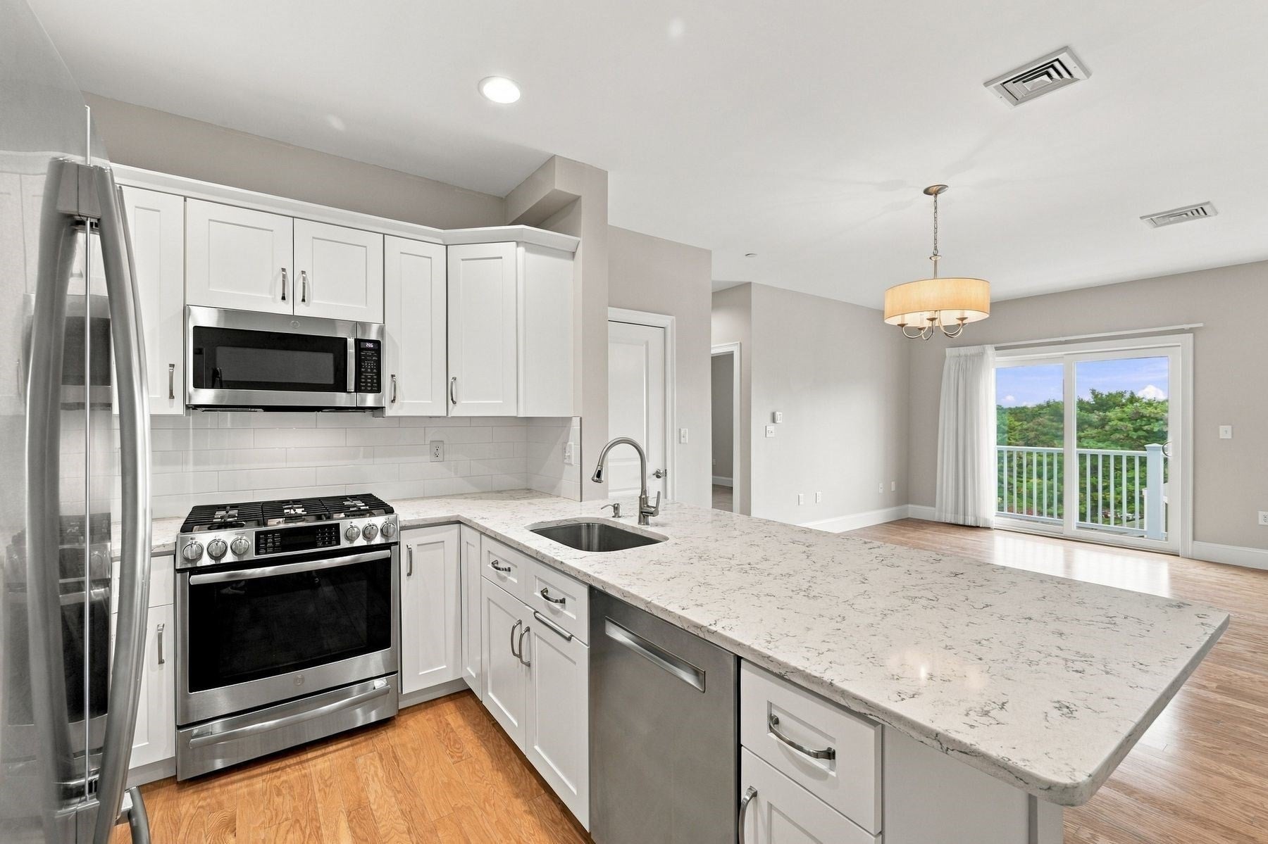 441 Essex Street #305, Swampscott, MA, 441 Essex Street #305, Swampscott, MA Photo #4