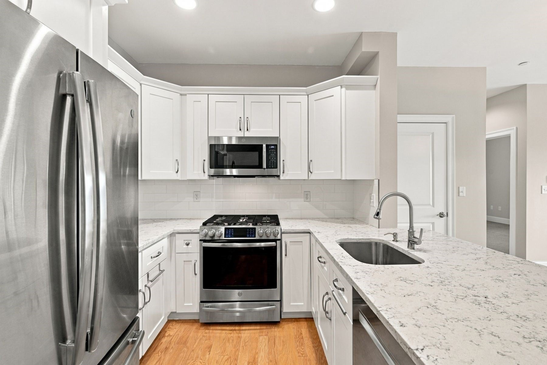 441 Essex Street #305, Swampscott, MA, 441 Essex Street #305, Swampscott, MA Photo #3