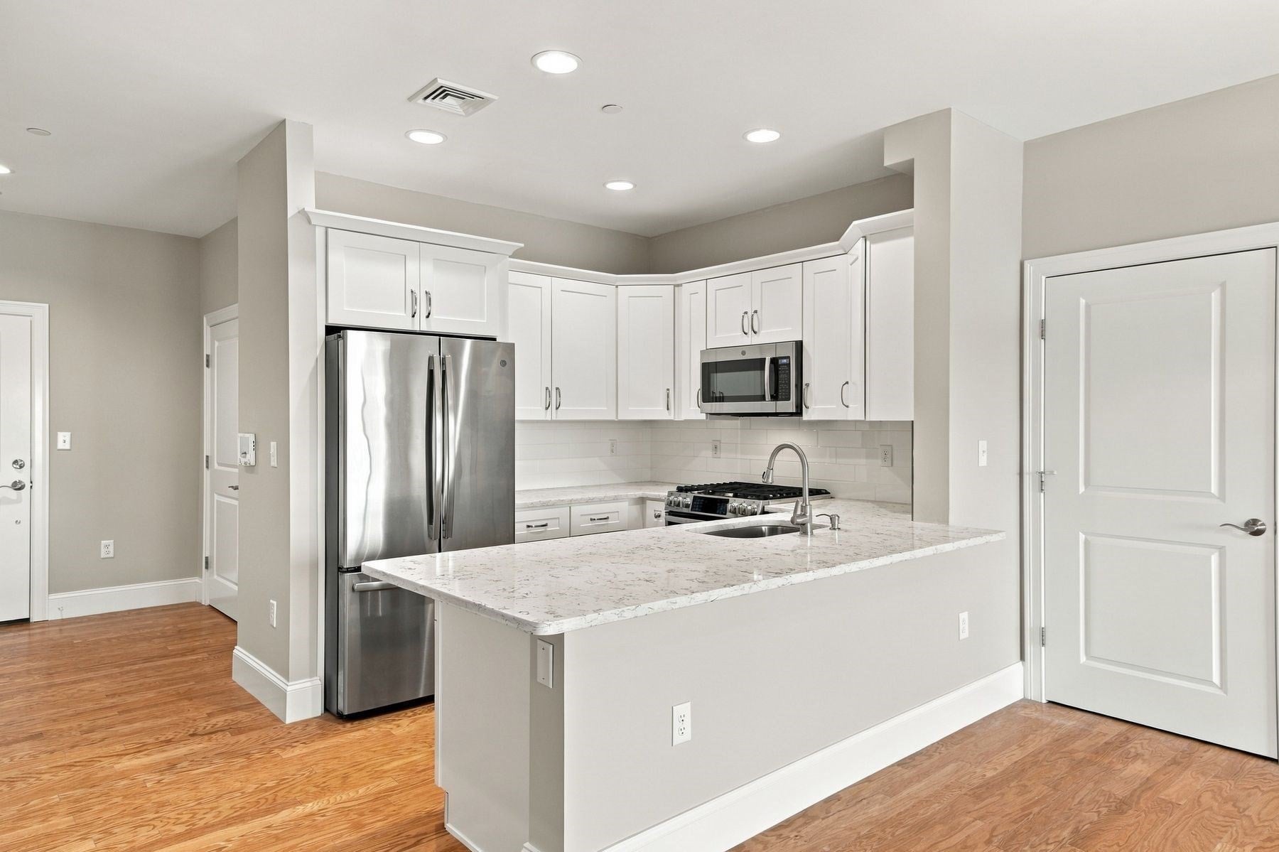 441 Essex Street #305, Swampscott, MA, 441 Essex Street #305, Swampscott, MA Photo #7