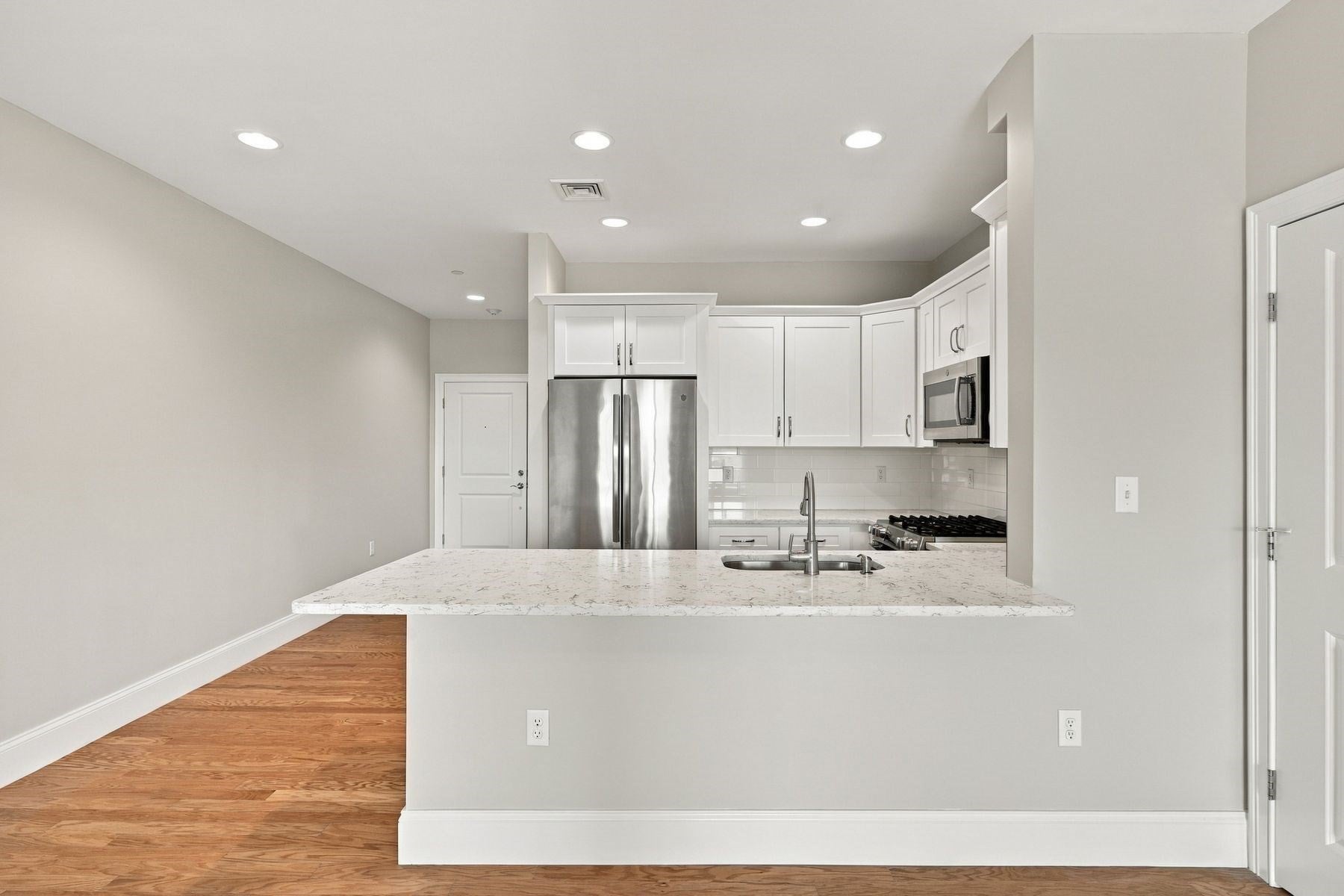 441 Essex Street #305, Swampscott, MA, 441 Essex Street #305, Swampscott, MA Photo #6
