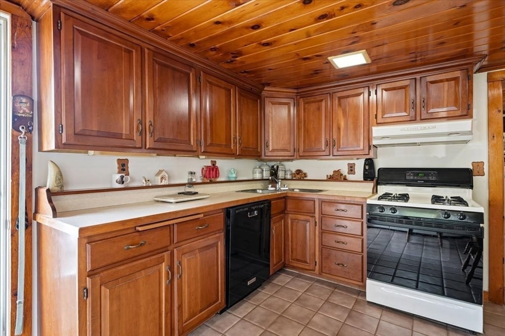 16 Park St, Marshfield, MA, 16 Park St, Marshfield, MA Photo #3