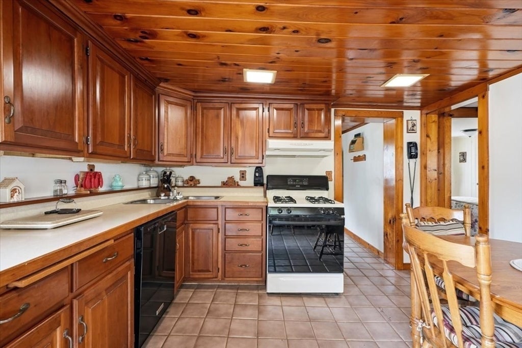 16 Park St, Marshfield, MA, 16 Park St, Marshfield, MA Photo #4