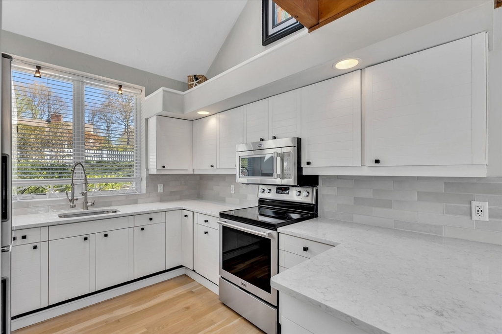 133 Walton Heath Way, Mashpee, MA Photo #15
