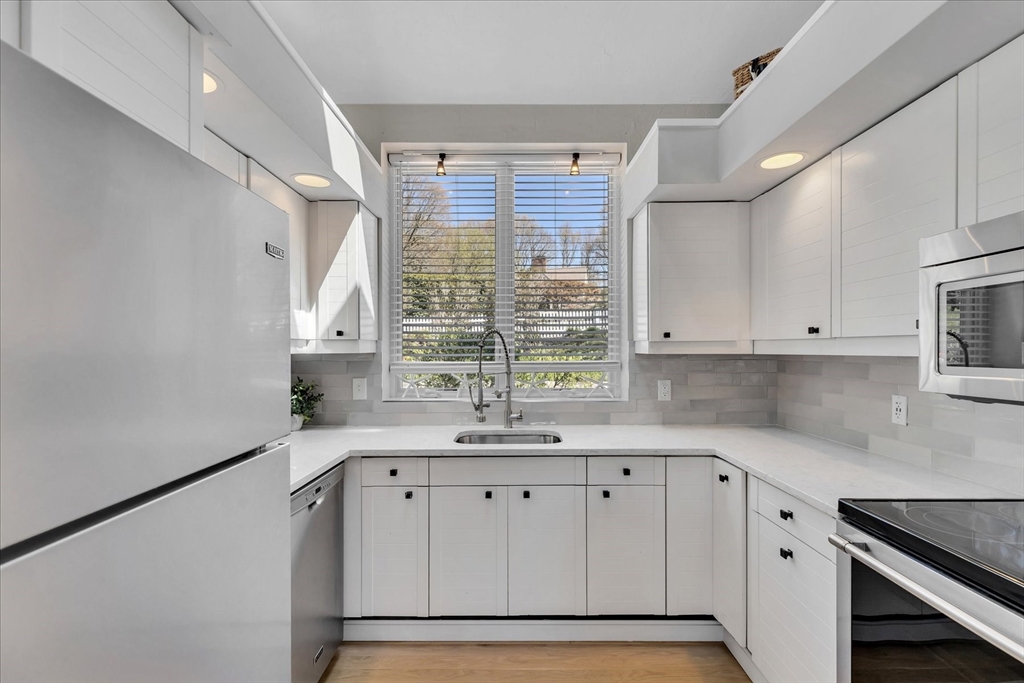 133 Walton Heath Way, Mashpee, MA Photo #14
