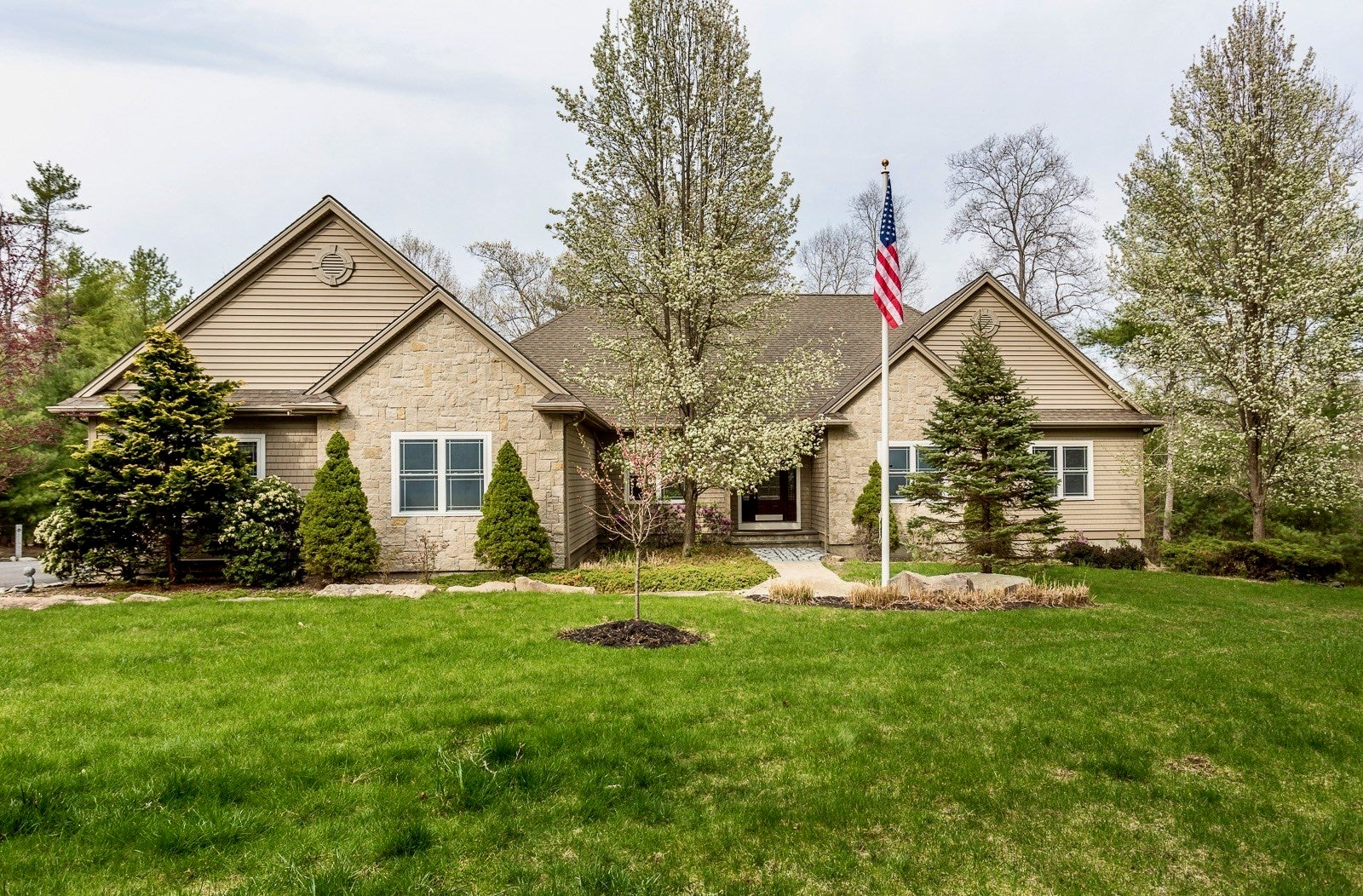 10 Anderson Way, Lakeville, MA, 10 Anderson Way, Lakeville, MA Photo #2