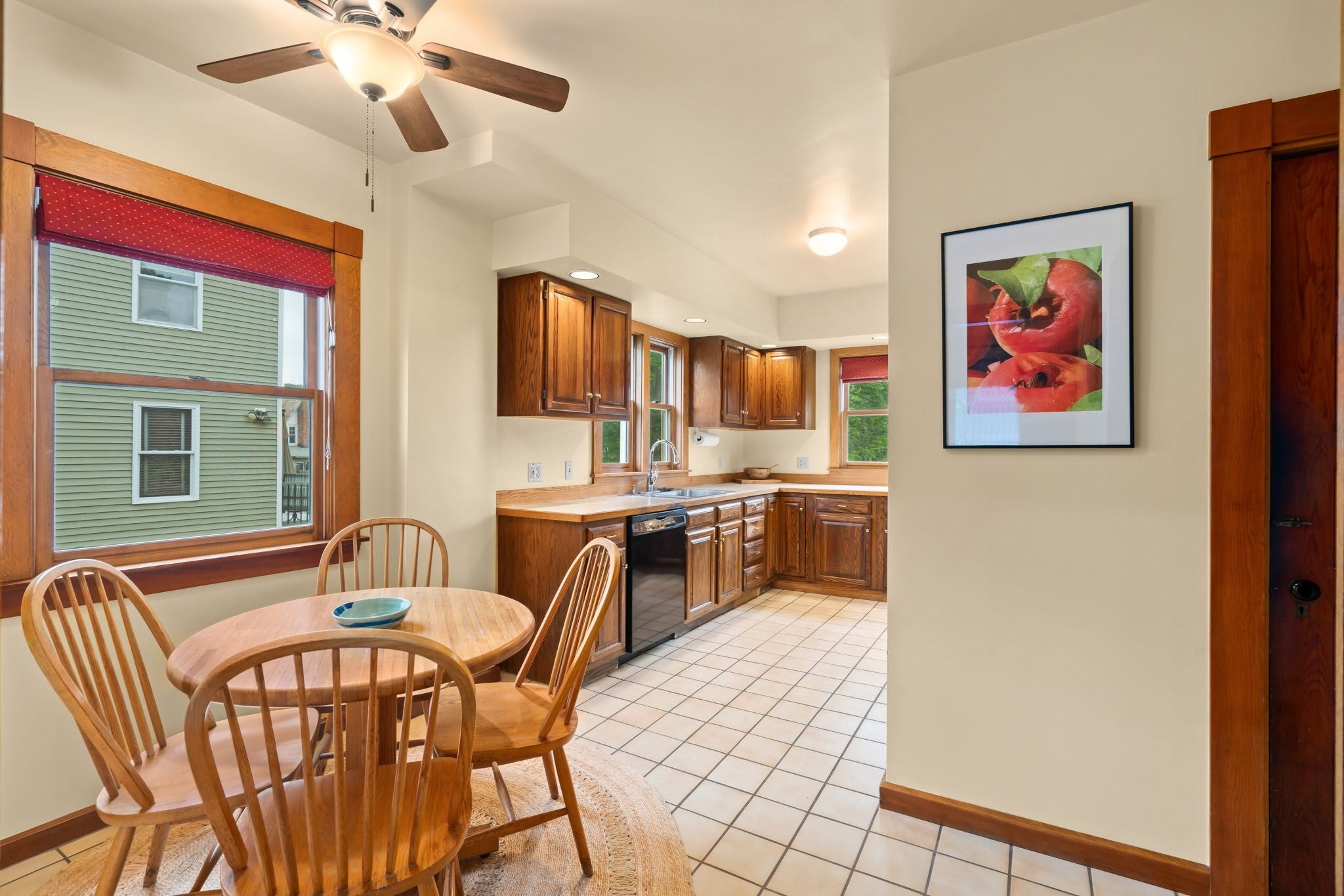 165 E. Lothrop St