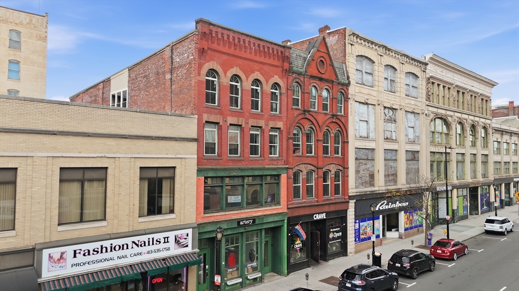 Photo 1 of 12 — 287-289 High St, Holyoke, MA 01040