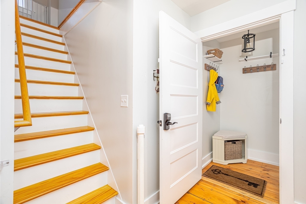 15 Court St B