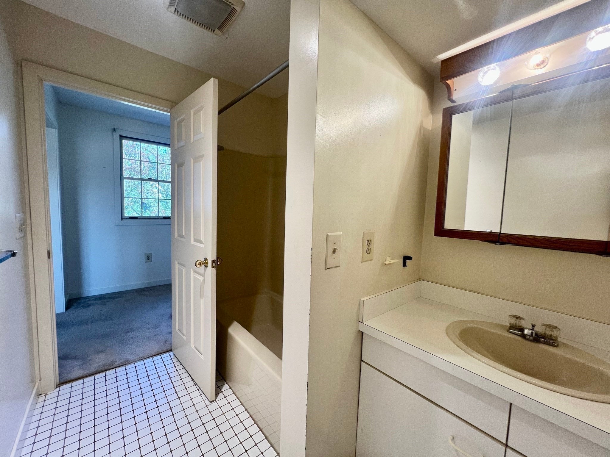62 Amity Place #62, Amherst, MA Photo #25