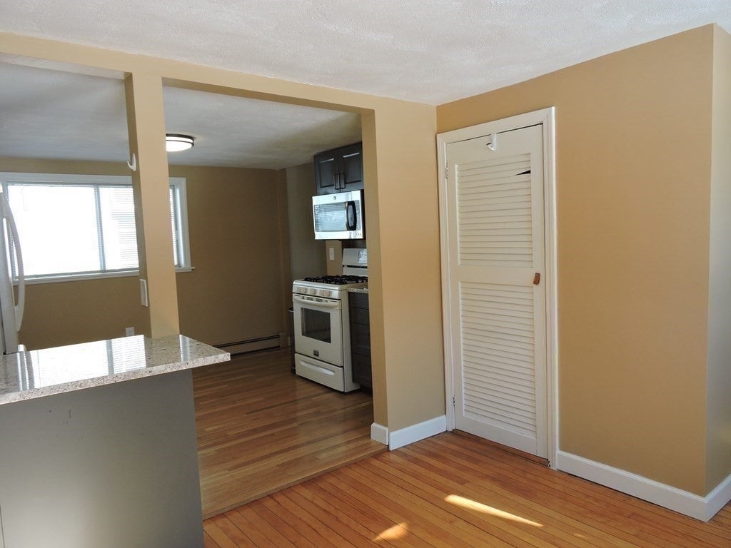 4 Rowe Street, Stoneham, MA, 4 Rowe Street, Stoneham, MA Photo #4