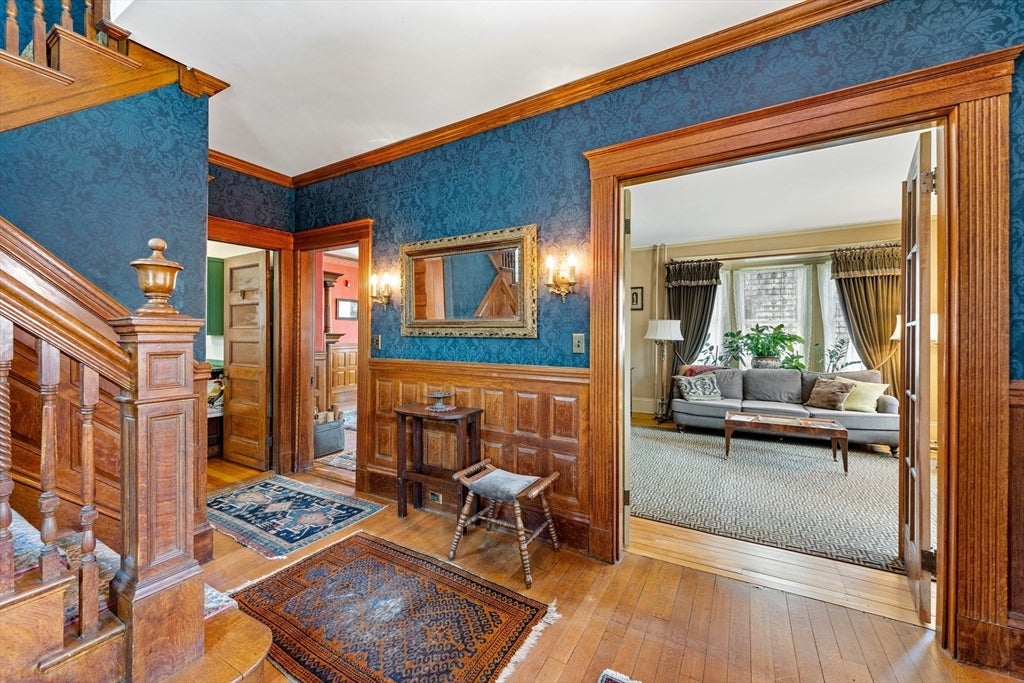 3 Moultrie St