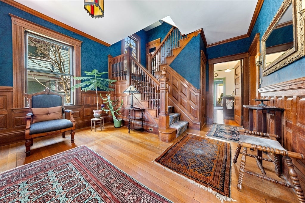 3 Moultrie St