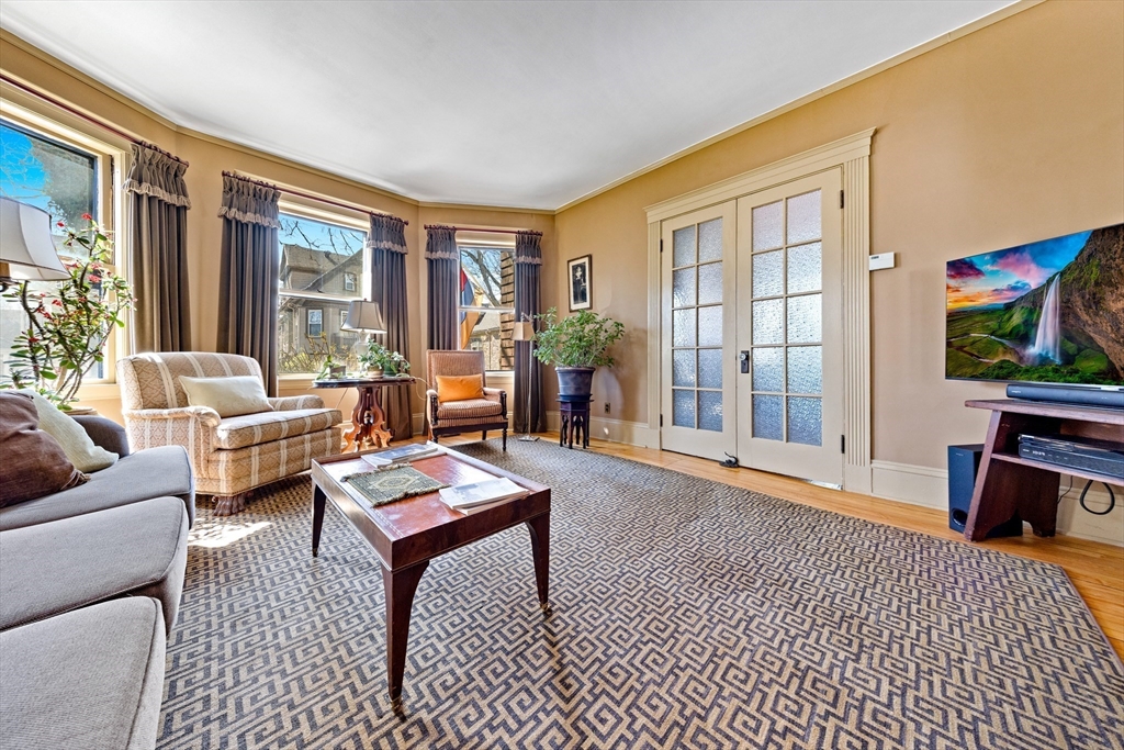 3 Moultrie St