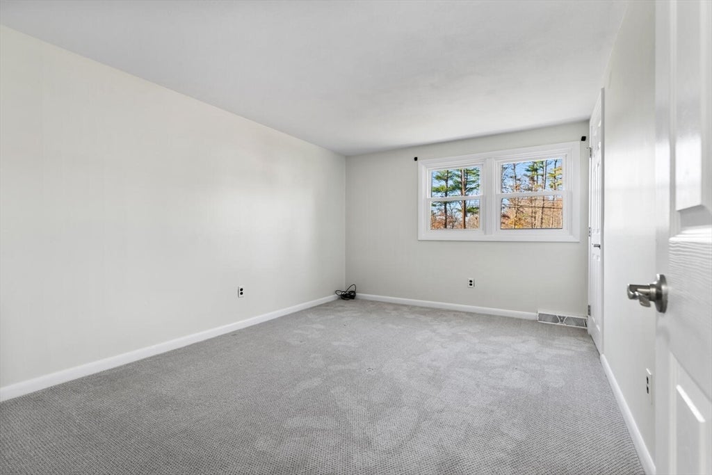 12 Hickory Ln #12, Burlington, MA, 12 Hickory Ln #12, Burlington, MA Photo #22