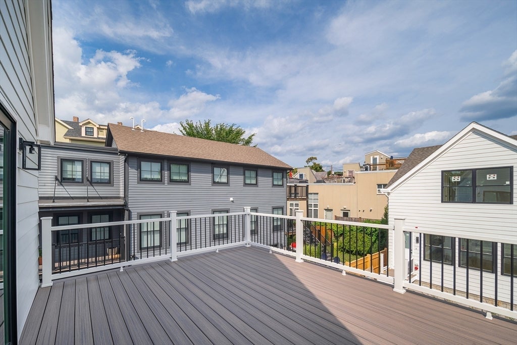 60 Franklin St 2