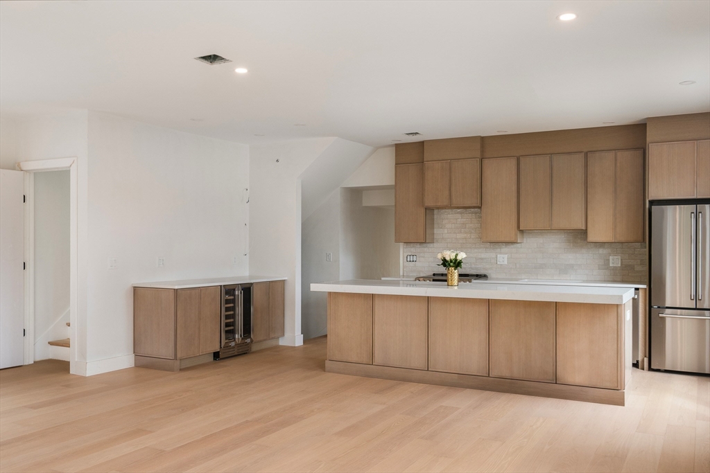 60 Franklin St 2