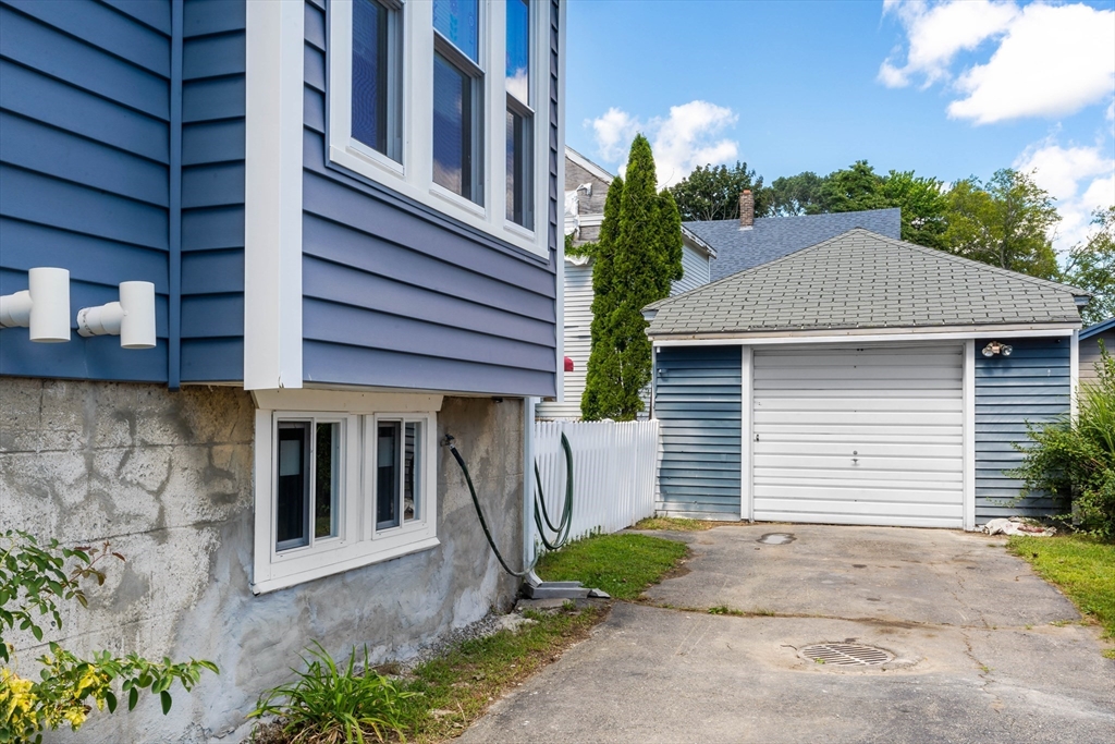 1294 President Ave