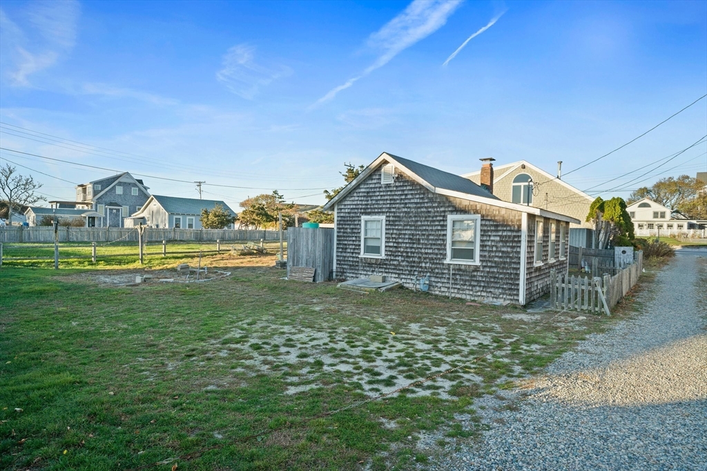 4 Spadoni Rd
