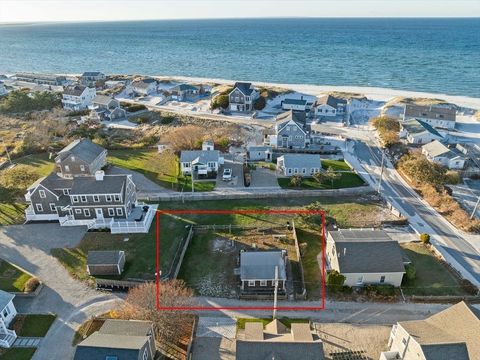 4 Spadoni Rd Dennis MA 02638