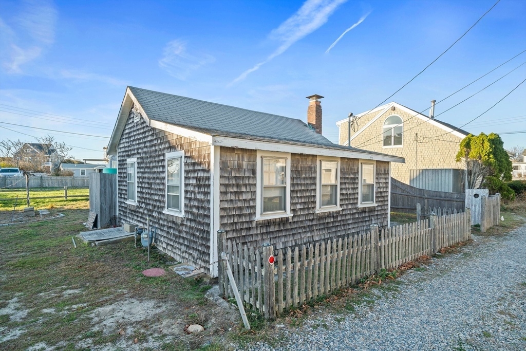 4 Spadoni Rd