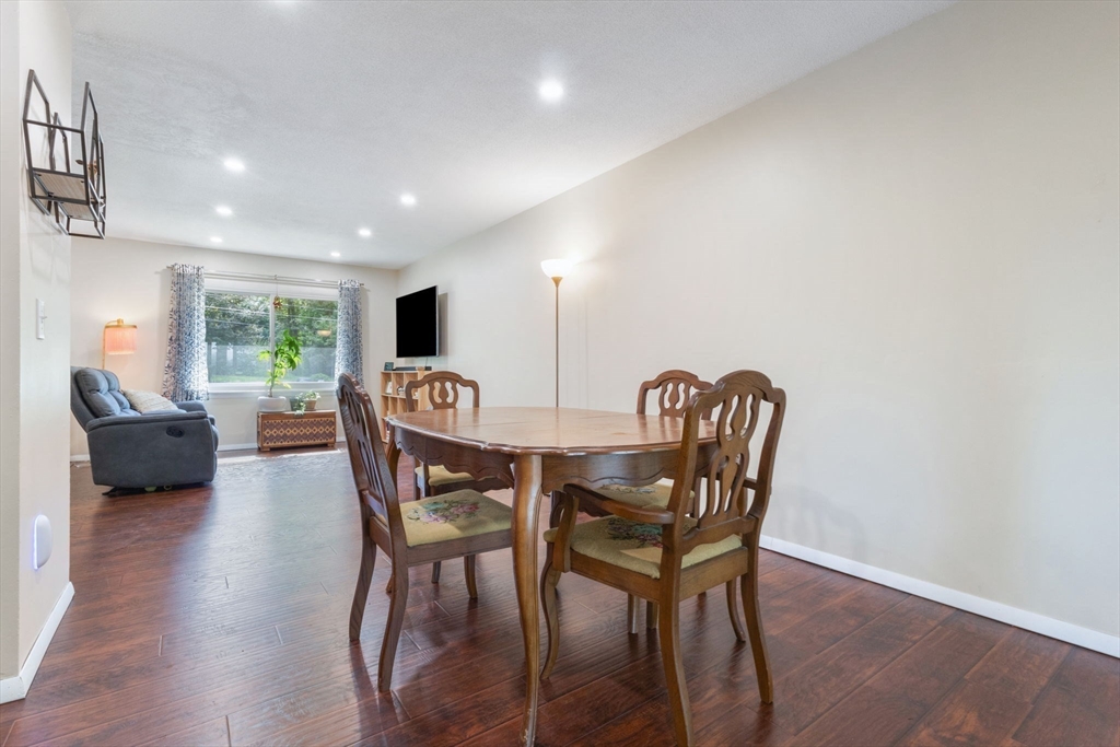114 Linda Circle