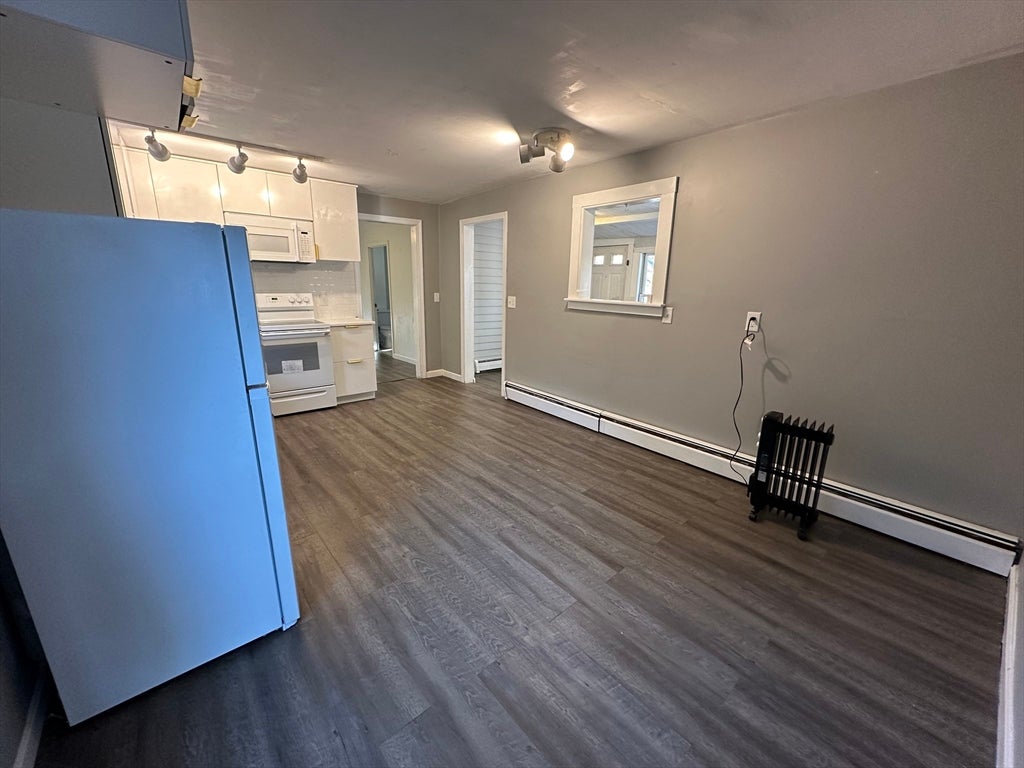 8 Pike St, Hopkinton, MA, 8 Pike St, Hopkinton, MA Photo #5