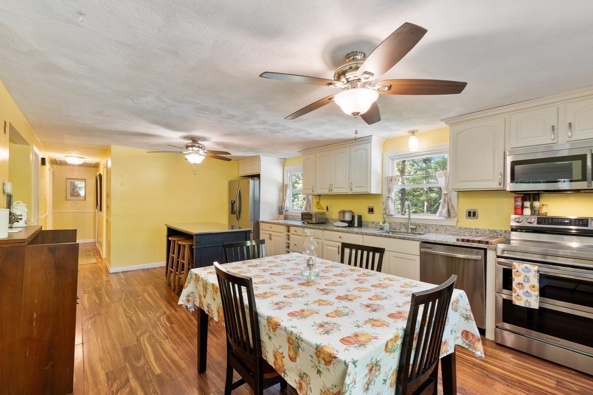 18 East St, Pepperell, MA, 18 East St, Pepperell, MA Photo #7
