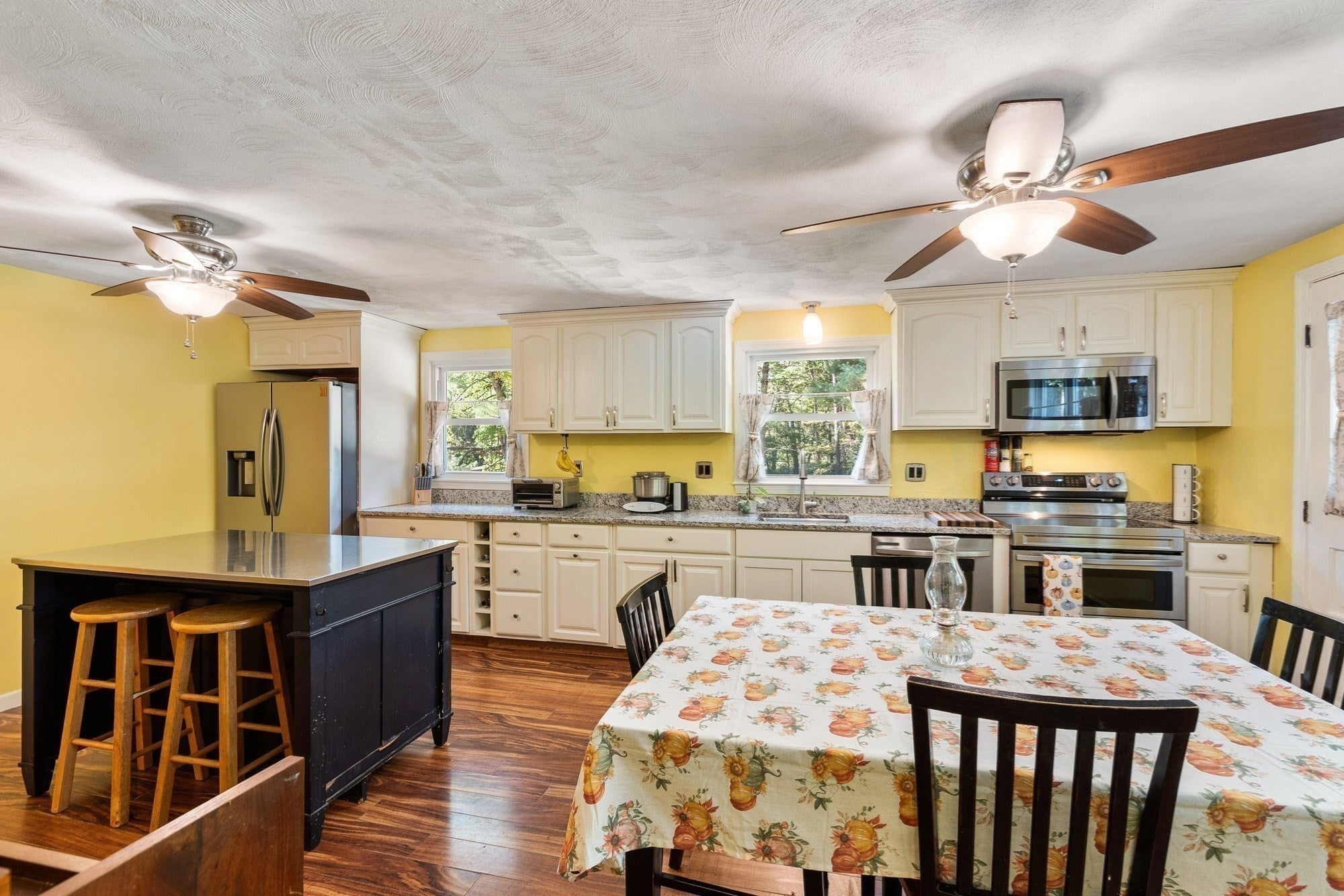 18 East St, Pepperell, MA, 18 East St, Pepperell, MA Photo #8