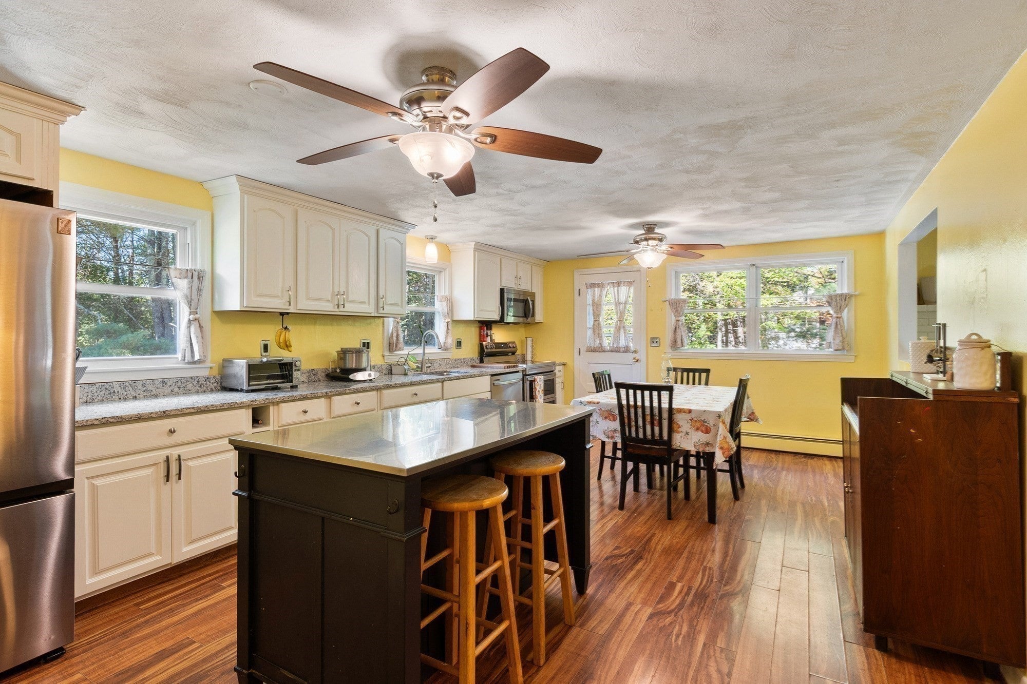 18 East St, Pepperell, MA, 18 East St, Pepperell, MA Photo #9