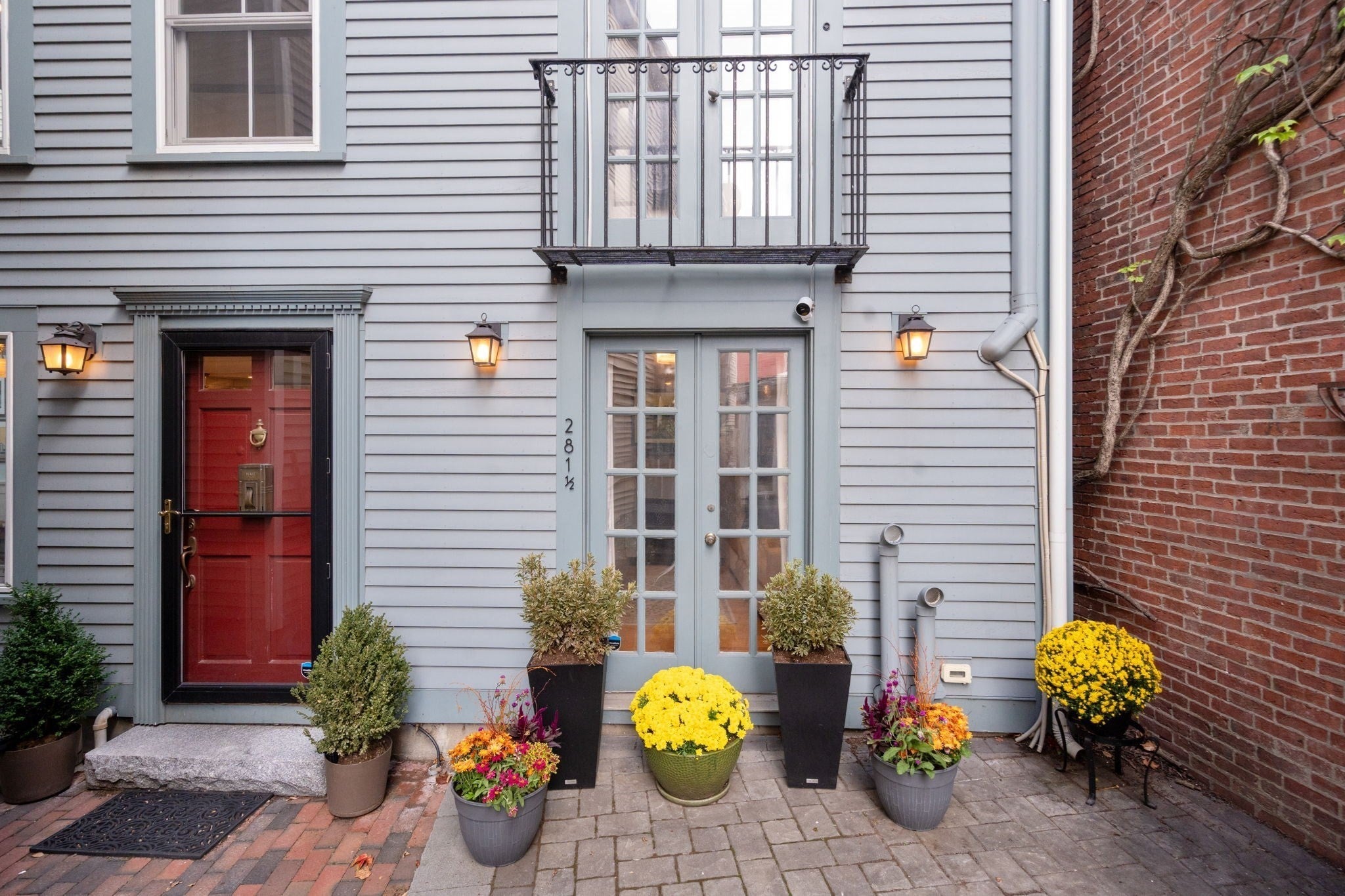 Photo of 281 1/2 Main Street, Boston, MA