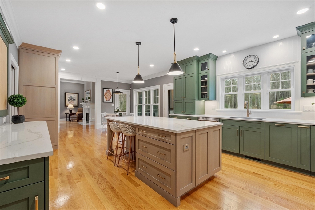 15 Hubbard Ln
