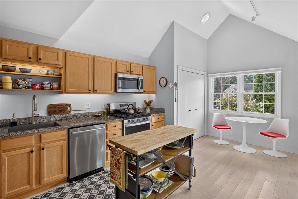 10 Red Cedar Rd #10, Mashpee, MA Photo #8