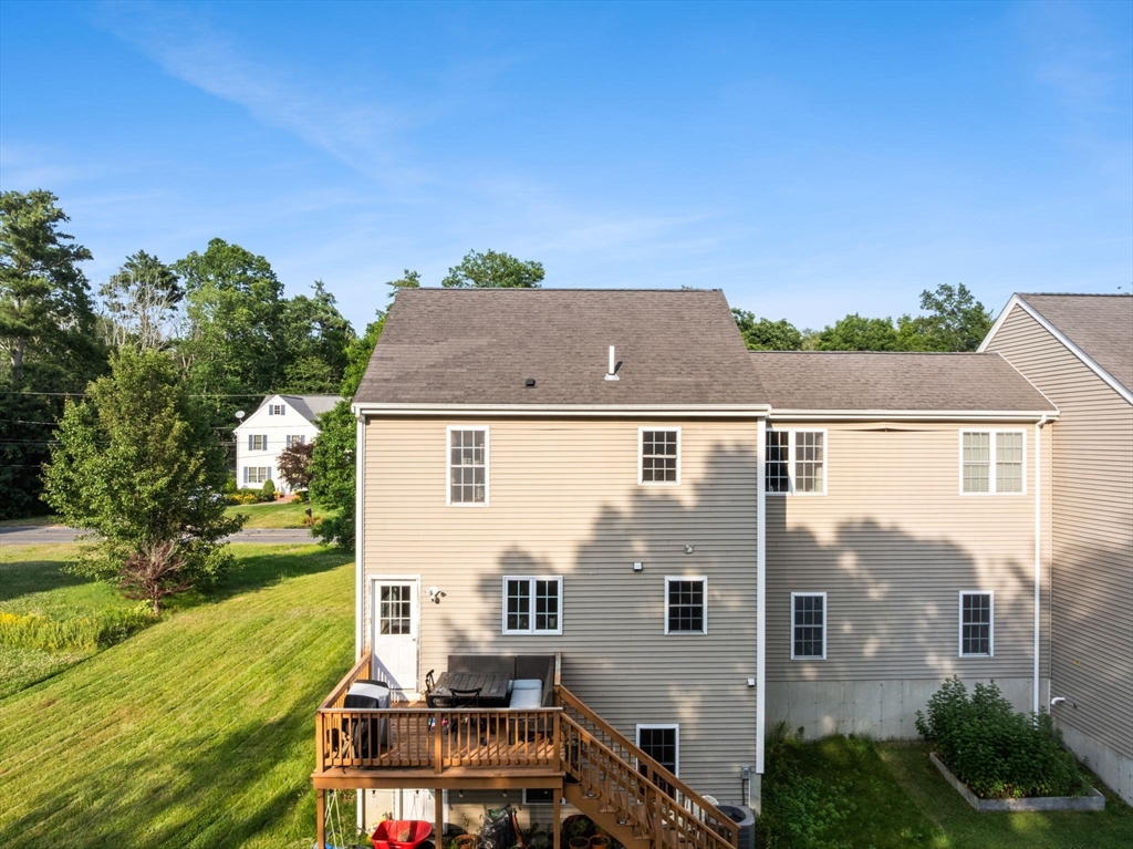 355 Laurel St 355