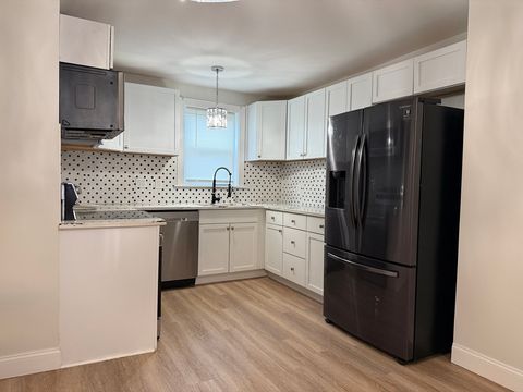 273 Purchase St New Bedford MA 02740